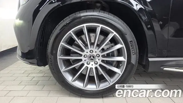 Mercedes-Benz GLE-Class 2025 — ფოტო 8/33