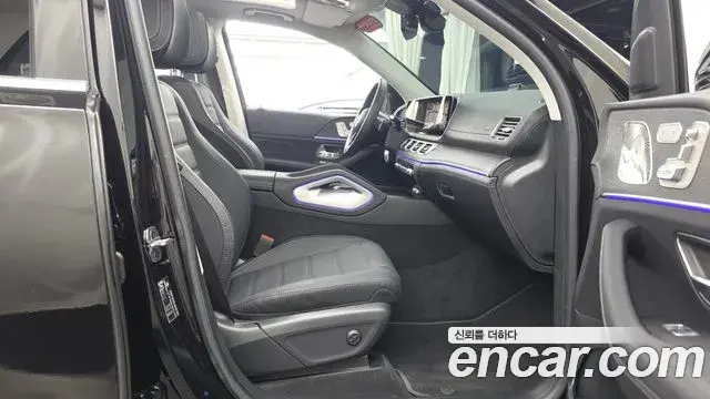 Mercedes-Benz GLE-Class 2025 — ფოტო 11/33
