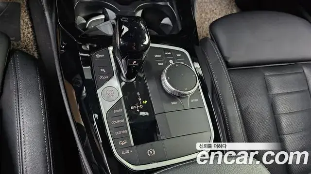 BMW X4 2022 — Фото 9/20