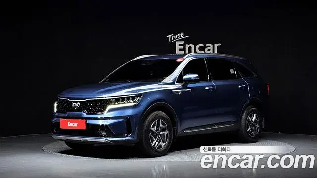 Kia Sorento 2021 — Фото 1/20