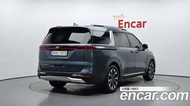 Kia Carnival 2020 — Фото 2/20