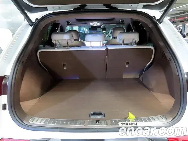 Genesis GV70 2024 — ფოტო 17/20