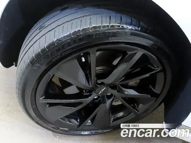 Genesis GV70 2024 — ფოტო 18/20