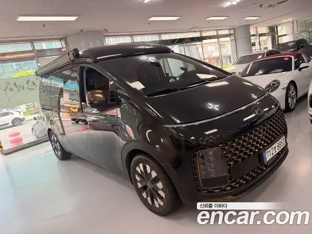 Hyundai Staria 2024 — Фото 2/20