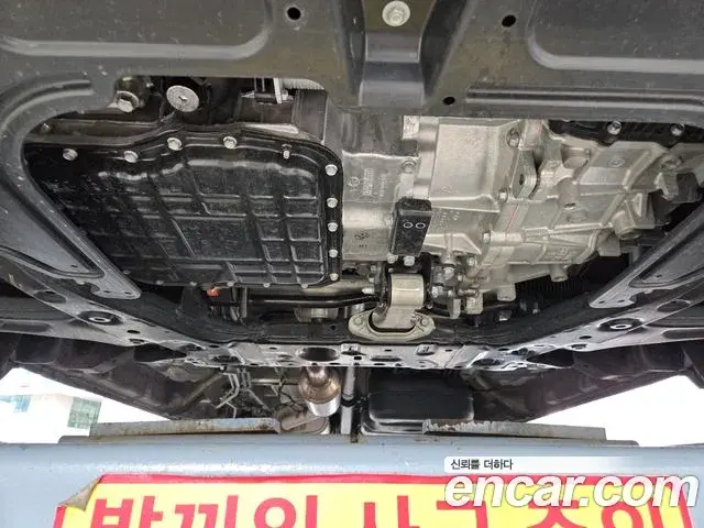 Hyundai Staria 2024 — Фото 5/20
