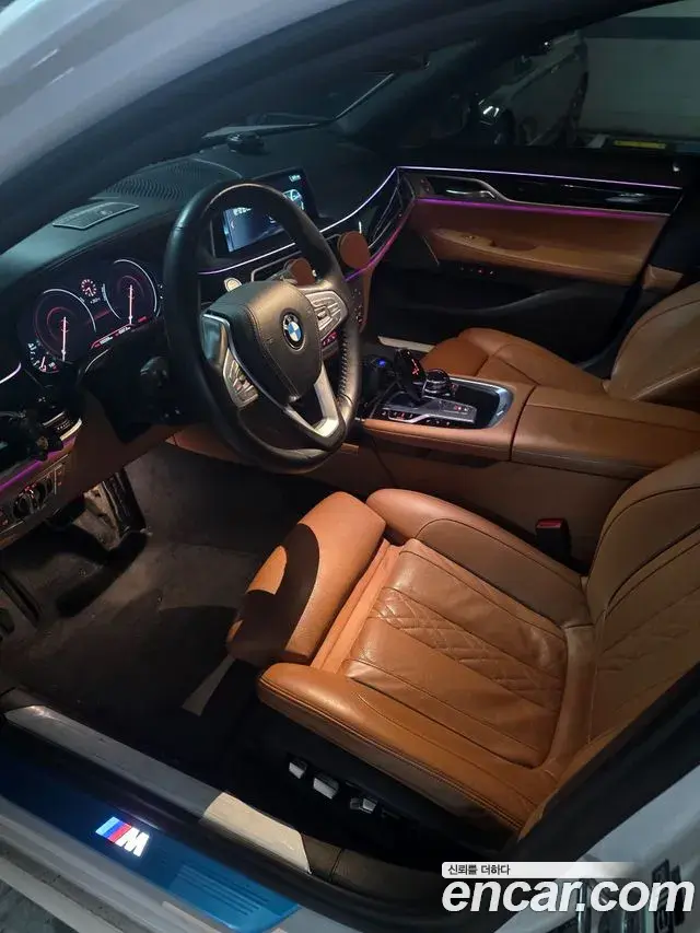 BMW 7 Series 2018 — Фото 9/20
