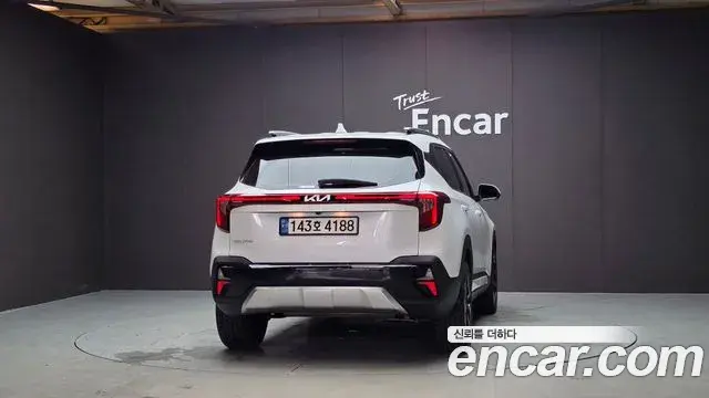 Kia Seltos 2022 — Photo 7/38