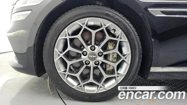 Genesis Electrified G80 2021 — Photo 5/20