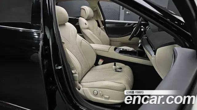 Genesis Electrified G80 2021 — Photo 11/20