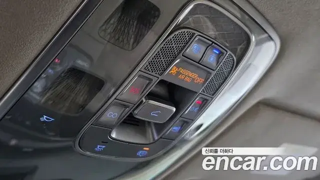 Genesis Electrified G80 2021 — Photo 16/20