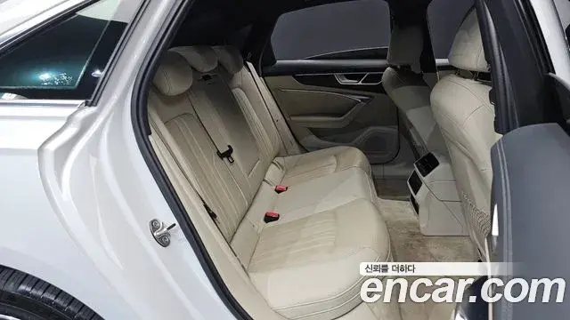 Audi A6 2020 — Фото 12/20