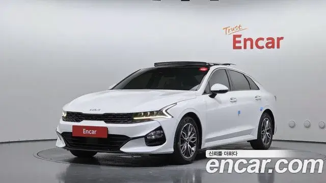 Kia K5 2022 — ფოტო 10/30