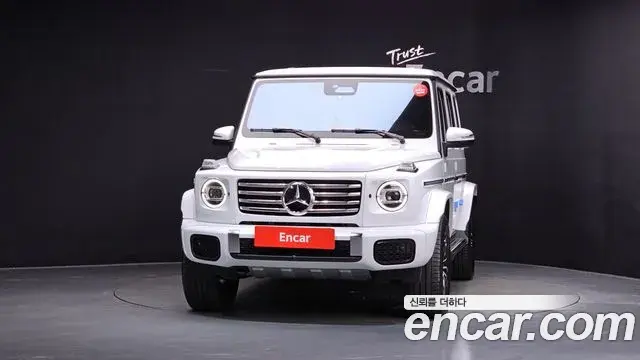 Mercedes-Benz G-Class 2025 — Фото 3/20