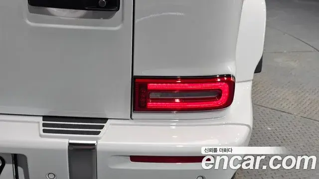 Mercedes-Benz G-Class 2025 — ფოტო 1/36