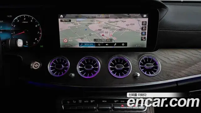 Mercedes-Benz E-Class 2020 — Фото 13/20