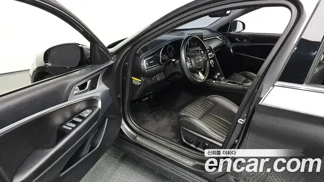Genesis G70 2019 — Şəkil 1/20