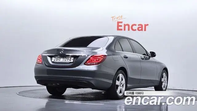 Mercedes-Benz C-Class 2018 — Фото 2/20