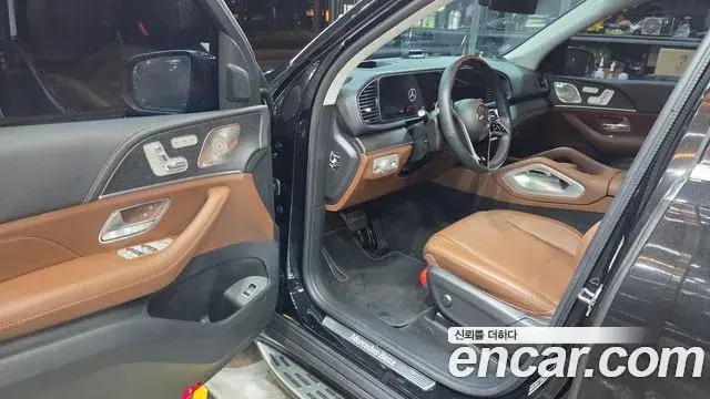 Mercedes-Benz GLE-Class 2025 — Фото 2/13