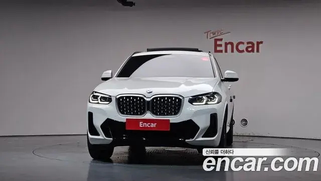 BMW X4 2022 — Фото 3/20