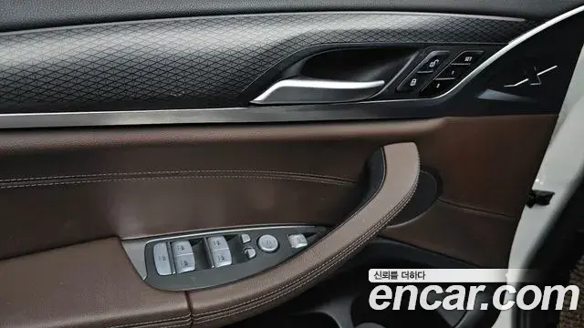 BMW X4 2022 — Фото 18/20
