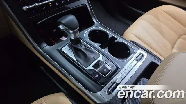 Kia Carnival 2022 — Фото 9/20