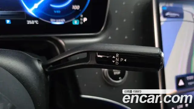 Mercedes-Benz EQE 2023 — Photo 22/30