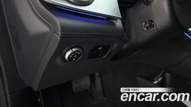 Mercedes-Benz EQE 2023 — Photo 20/30