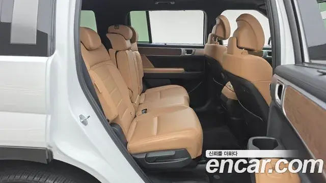 Hyundai Santa Fe 2024 — Фото 12/20