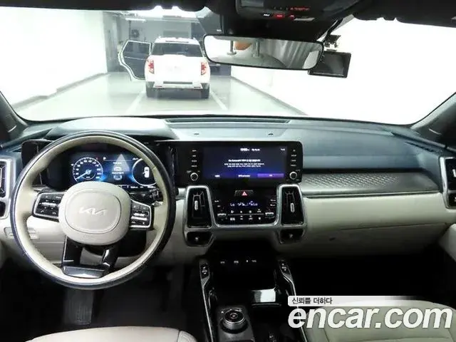 Kia Sorento 2023 — Фото 5/20