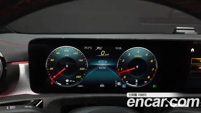 Mercedes-Benz CLA-Class 2023 — Фото 8/20