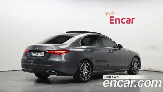 Mercedes-Benz C-Class 2023 — Фото 2/20