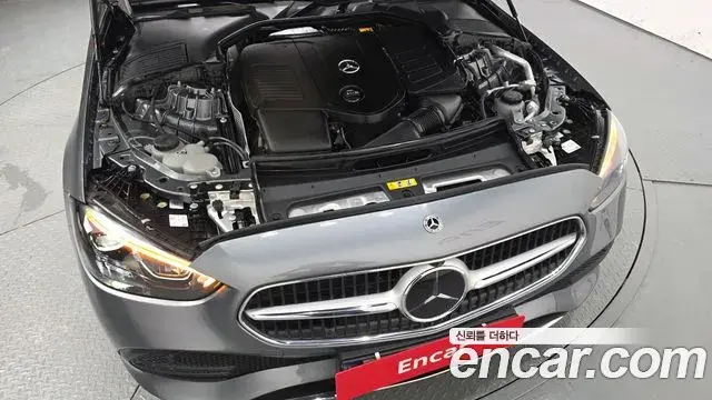 Mercedes-Benz C-Class 2023 — Фото 6/20