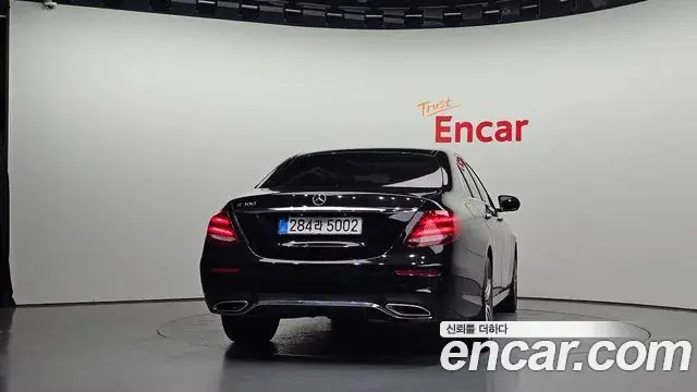 Mercedes-Benz E-Class 2019 — Фото 4/20