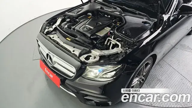 Mercedes-Benz E-Class 2019 — Фото 6/20