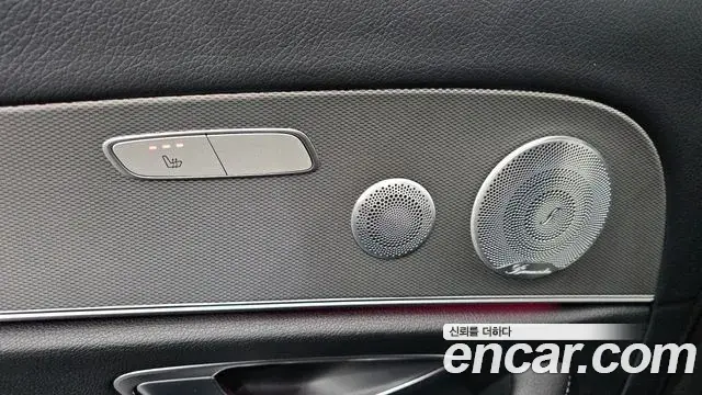 Mercedes-Benz E-Class 2019 — Фото 19/20