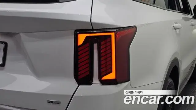 Kia Sorento 2025 — Photo 4/38