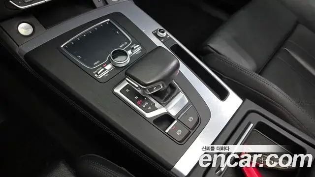 Audi Q5 2020 — Фото 9/20