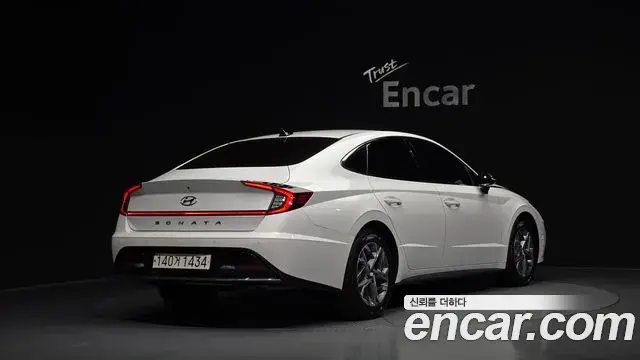 Hyundai Sonata 2022 — Фото 2/20