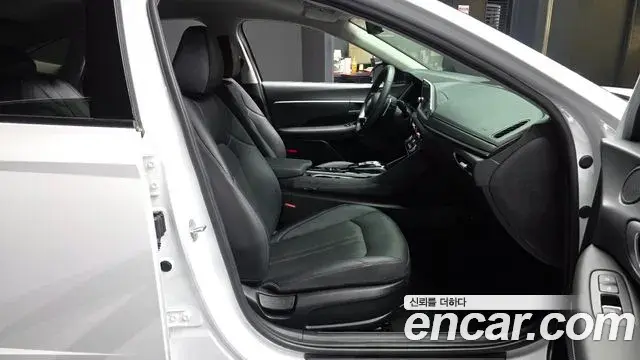 Hyundai Sonata 2022 — Фото 11/20