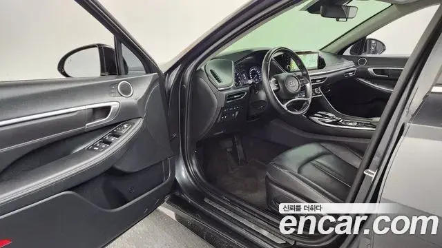 Hyundai Sonata 2022 — Фото 10/20