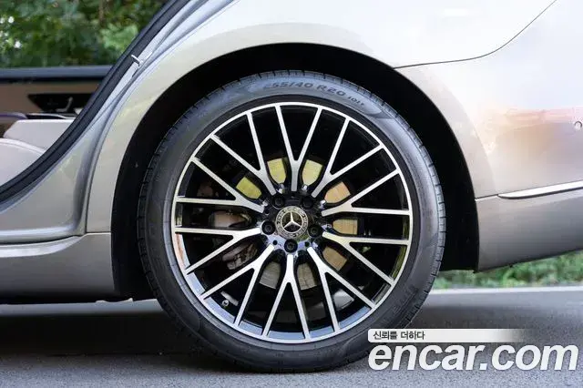Mercedes-Benz S-Class 2024 — Фото 4/20