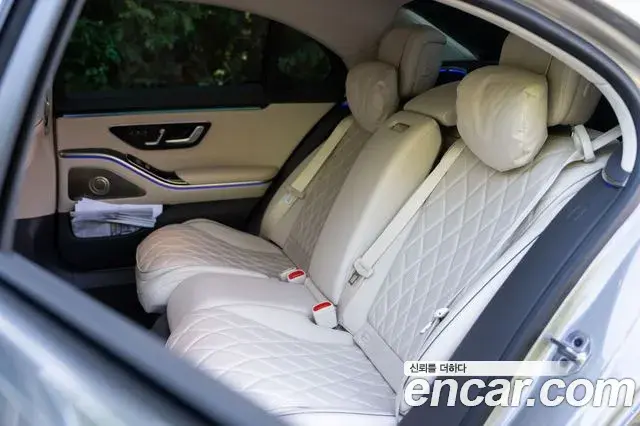 Mercedes-Benz S-Class 2024 — Фото 10/20