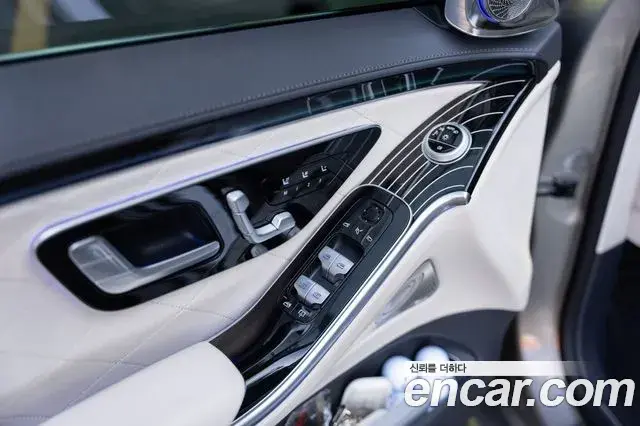 Mercedes-Benz S-Class 2024 — Фото 15/20