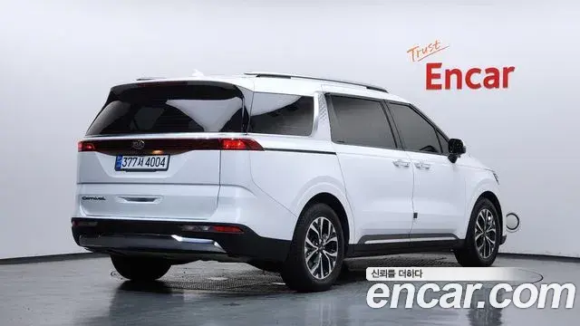 Kia Carnival 2021 — Фото 2/20