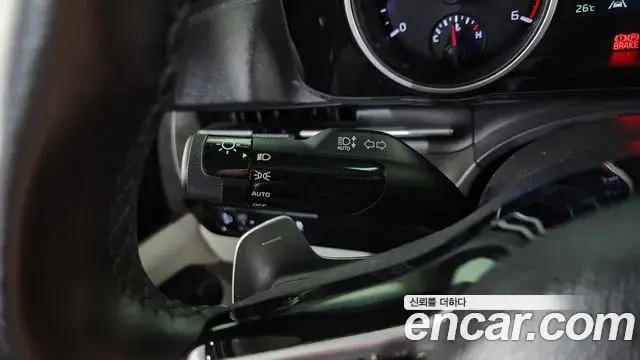 Kia Carnival 2021 — Фото 17/20