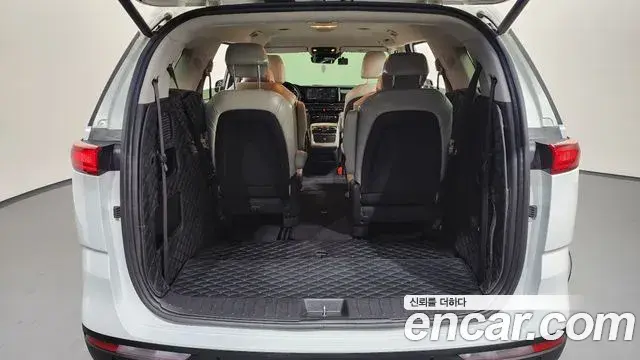 Kia Carnival 2021 — Фото 20/20