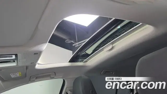 Volkswagen Golf 2022 — Şəkil 25/35