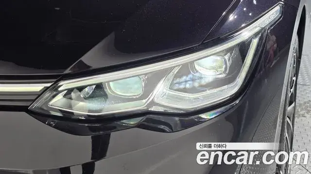 Volkswagen Golf 2022 — Şəkil 30/35
