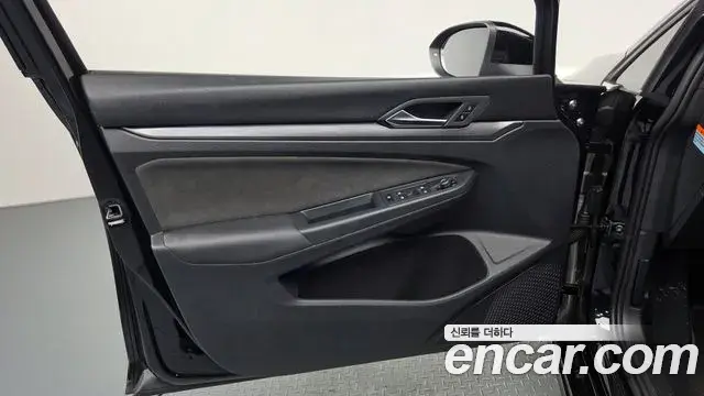 Volkswagen Golf 2022 — Şəkil 5/35