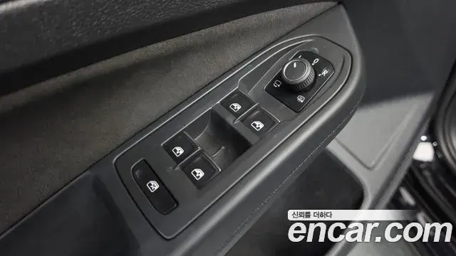 Volkswagen Golf 2022 — Şəkil 21/35